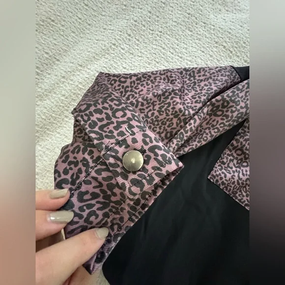 Jacket - Picture 4 of 6